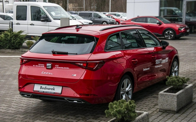 Seat Leon cena 153900 przebieg: 5, rok produkcji 2023 z Zawadzkie małe 254